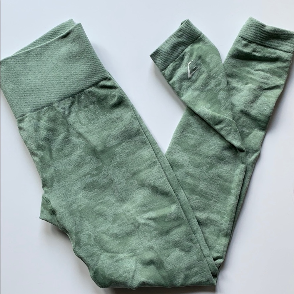Gymshark camo seamless leggings - sage green
